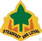 STICKER US ARMY UNIT   4TH INFANTRY DIV SHIELD COL