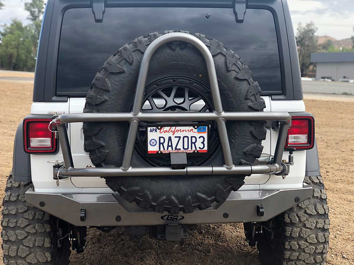 Hunter Rear Bumper with Hitch Receiver /& LED Aluminum Light D-Ring for 2018-2020 Jeep Wrangler JL//JLU