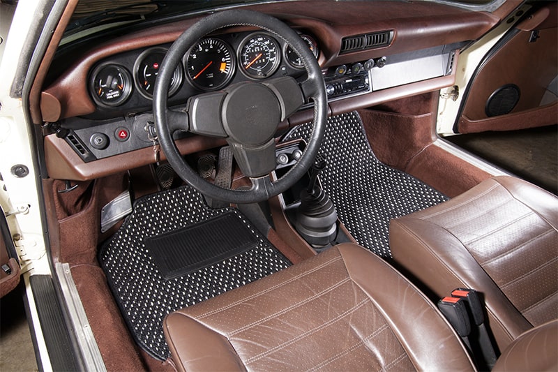 ここまど 01DriverPassenger.jpg