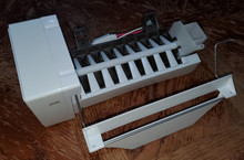 SUB ZERO Model IMBD04-009 ICE MAKER NEW OEM REPLACEMENT