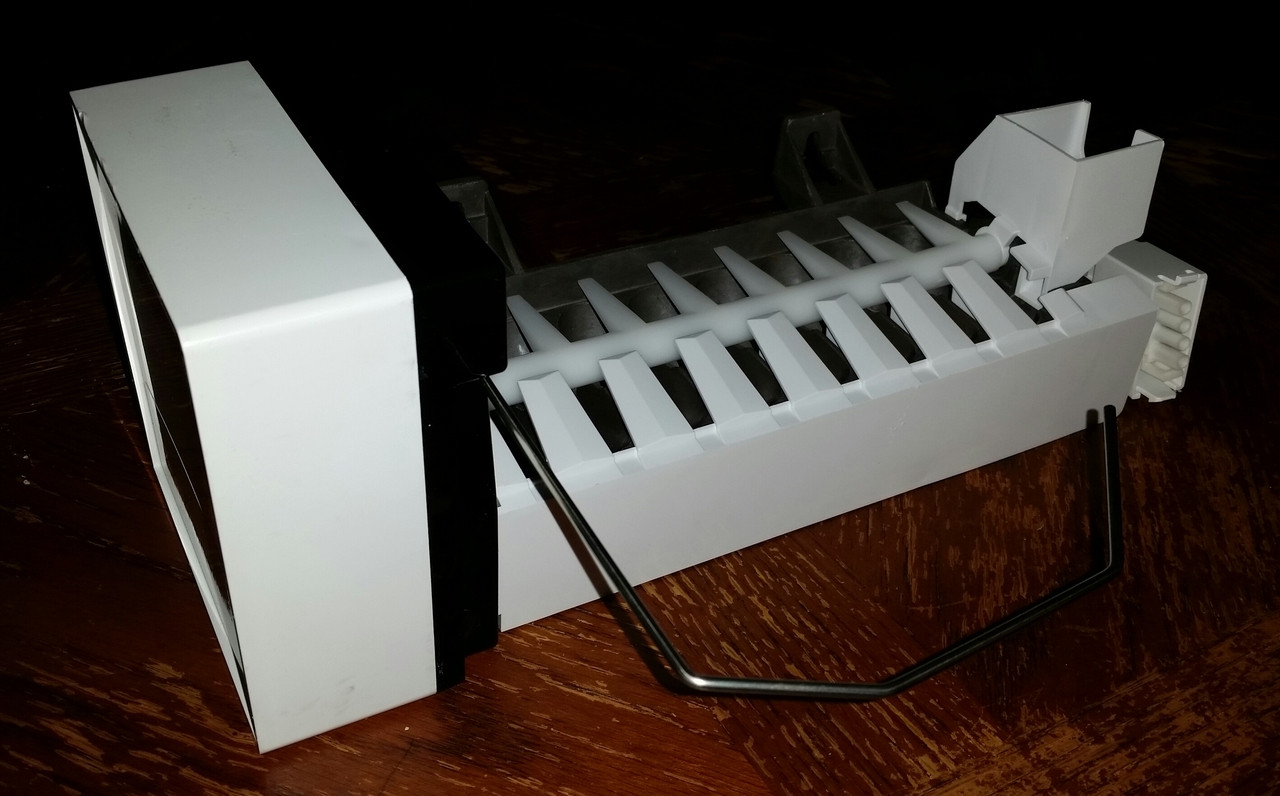 FRIGIDAIRE 241798203 Model FDI101S ICE MAKER NEW OEM