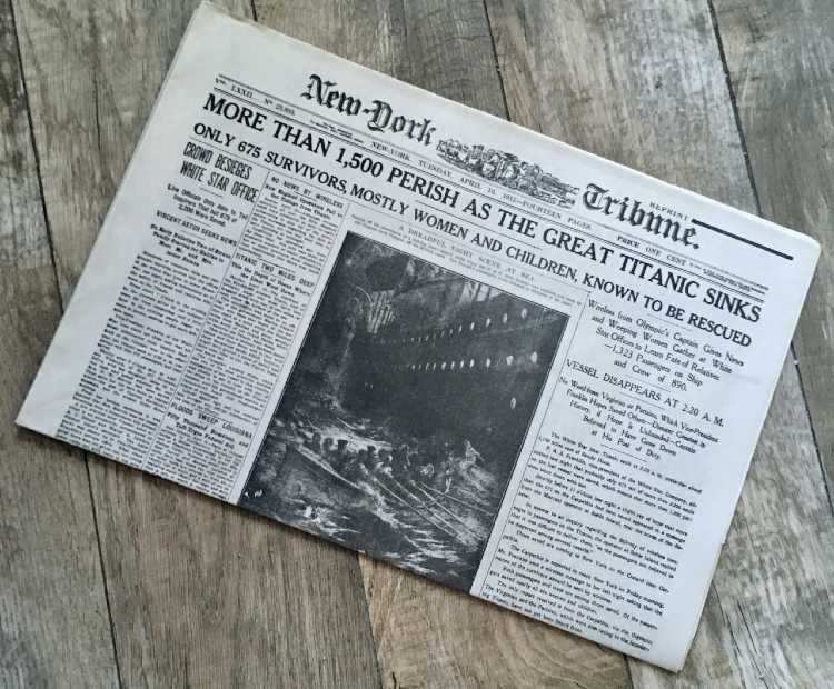 Titanic Newspaper