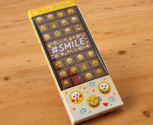7751 Milk Chocolate Smile Gift Pack