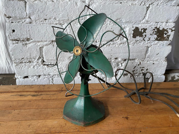 EVERITE Small Desk Fan, c. 1930s