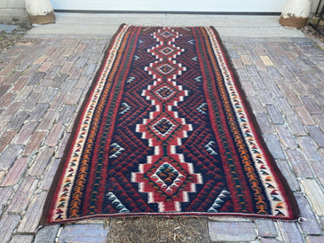 Geometric Persian Kilim 4'7"x9'7", Rug #150