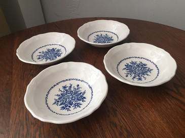 Vintage Ironstone Set of 4 Bowls Cobalt and Ivory