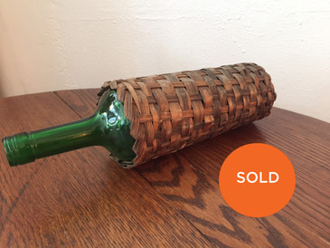 A Vintage Basket for your Bottle