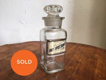 Antique Apothecary Small Bottle, "Ant.e.Pot.Tart"