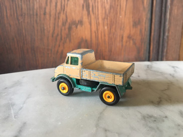 Mercedes Unimog 406 Matchbox Toy