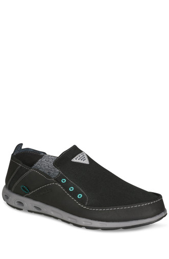 black columbia shoes