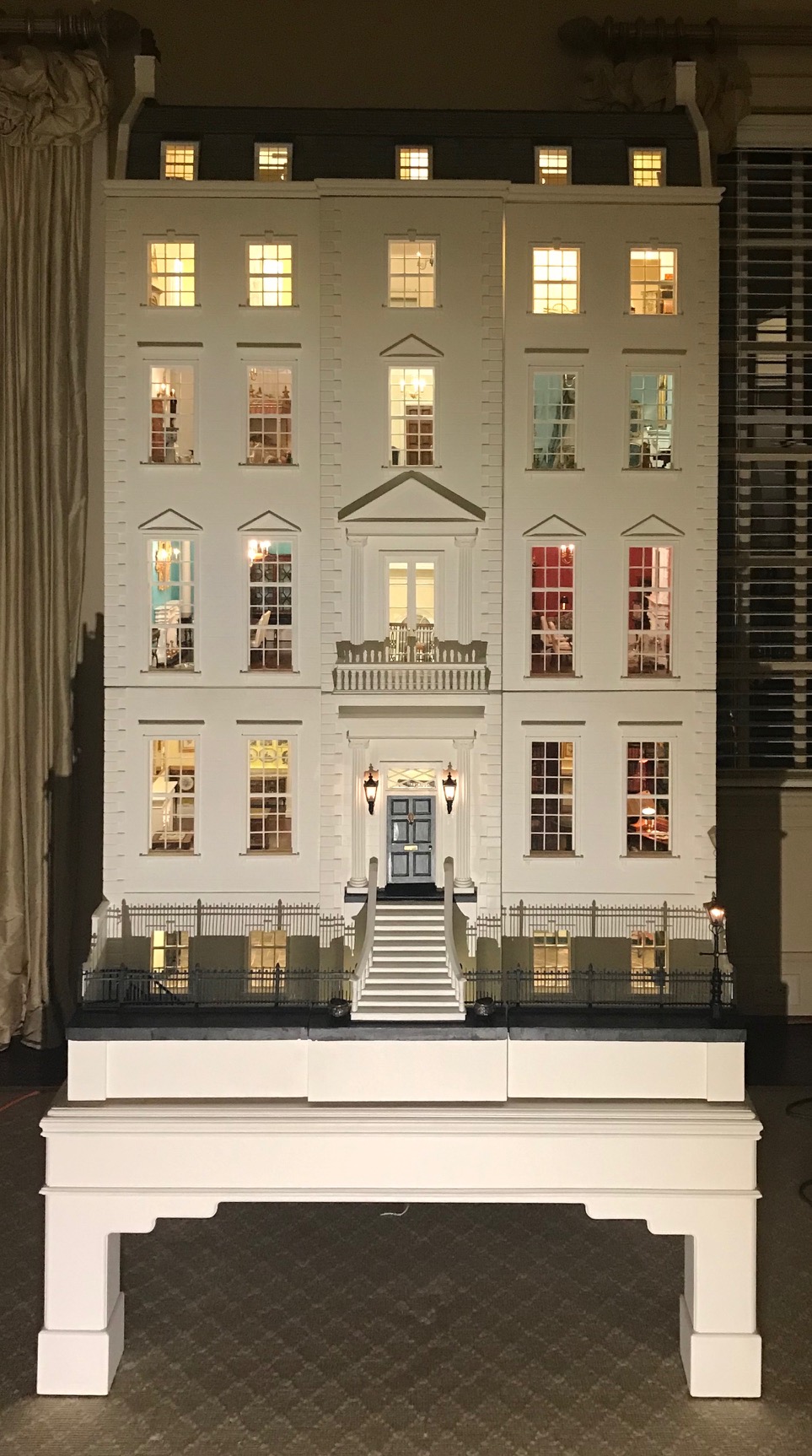 house-facade.jpg