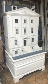 Avondale House on Stand