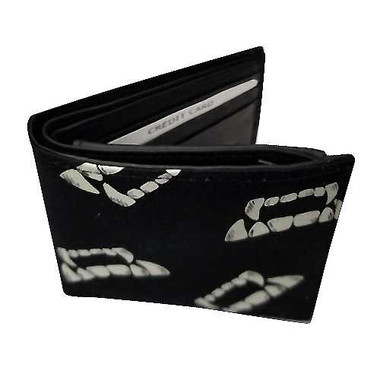 UNWW 1354 VAMPIRE TEETH GLOW