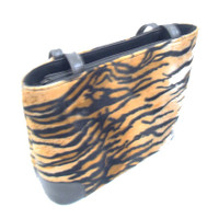 LBB 3041 TIGER 101 ANIMAL FUR PATTERN LARGE BUCKET 