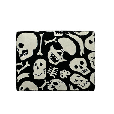 UNWW 1384-2 TOSSED SKULLS AND BONES