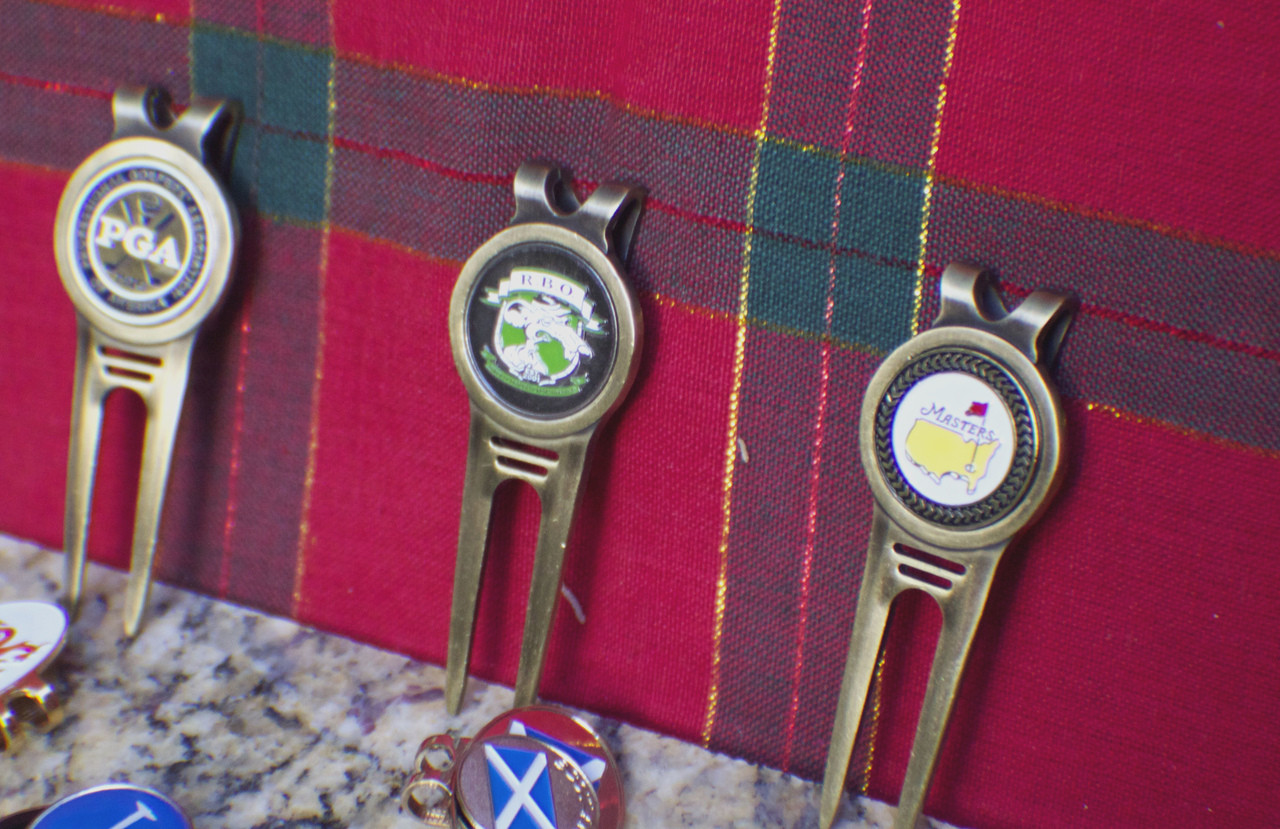 Masters Golf Tournament Drive Chip & Putt Divot Tool & Ball