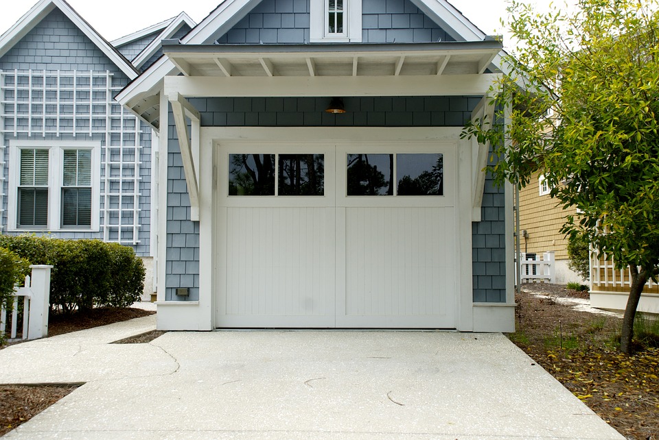 5 Solutions to make Home Garage Parking Easier and Safer - Rustica House ®
