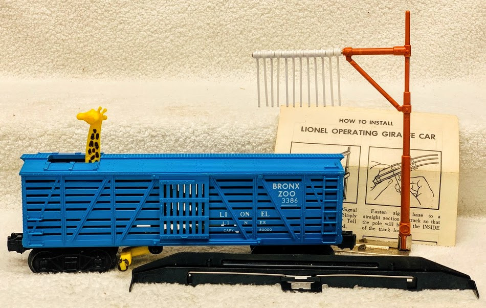 3386 Bronx Zoo Giraffe Car - Lionel Trains Library