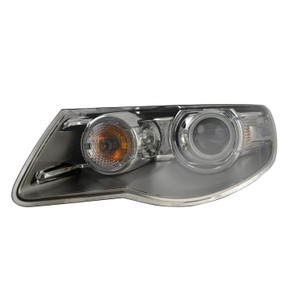 Upgrade Your Auto | Replacement Lights | 07-10 Volkswagen Touareg | CRSHL12360