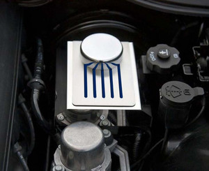 Master Cylinder Cover w/Dark Blue Ribbed Slots for 2014-19 Chevy Corvette Manual