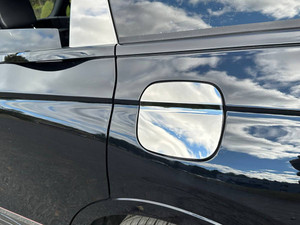 1pc Luxury FX Polished Gas Door Cover Trim for 2024-2025 Lincoln Nautilus