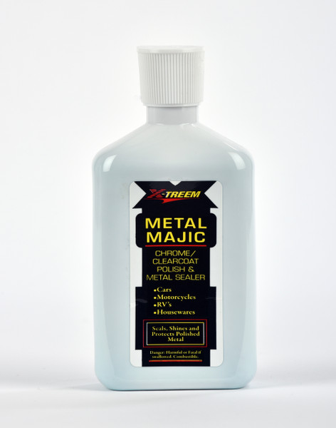 Metal Majic provides the finishing touch on clear coated and painted surfaces. Removes fallout, light surface contamination and water spots while restoring gloss. It will even remove metallic brake dust that bonds to your painted, clear coated or chrome wheels!