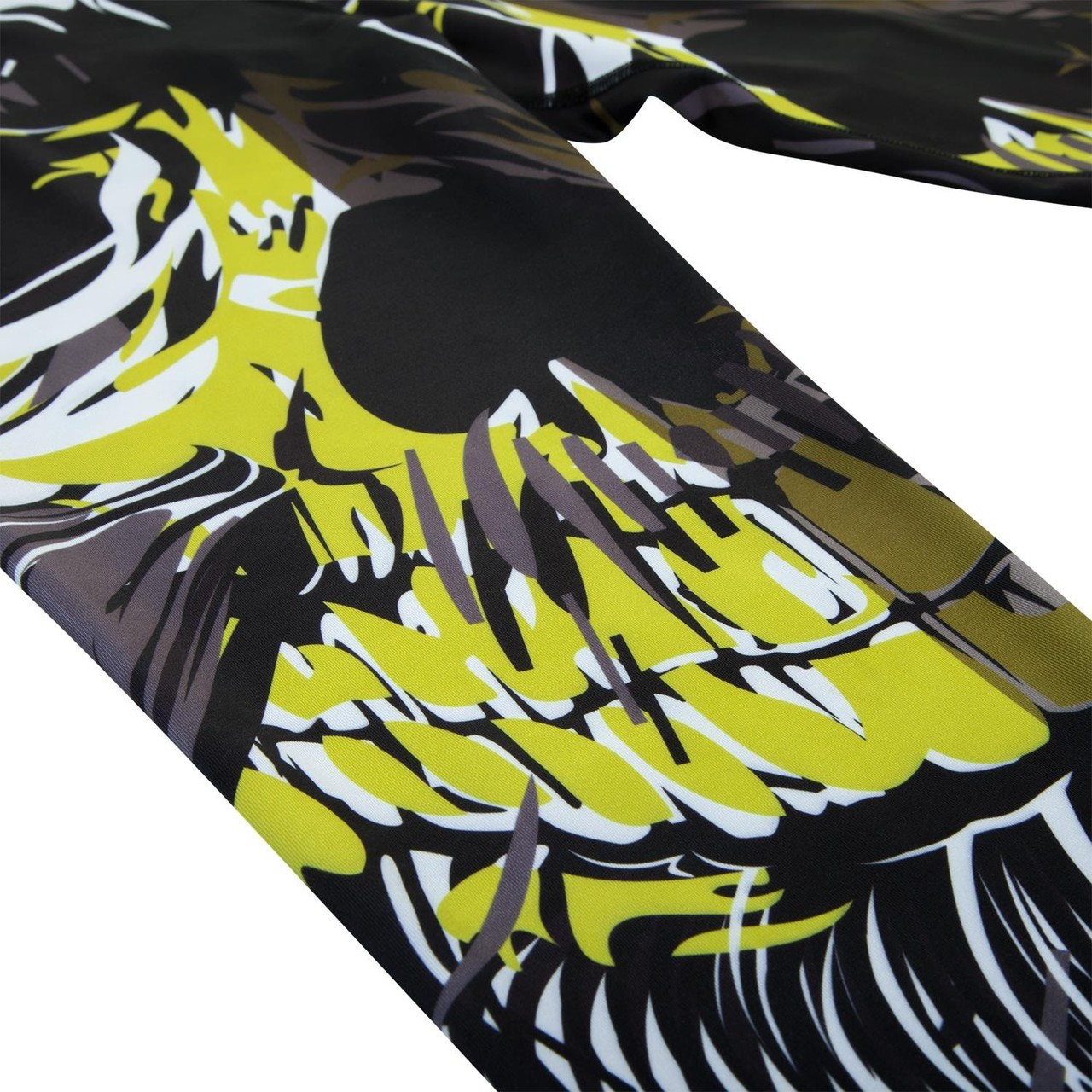 zoom into pant let of the Venum Viking Spats available now at www.thejiujitsushop.com 

Enjoy Free shipping on these beautiful beasts of spats.  High quality spats from Venum.