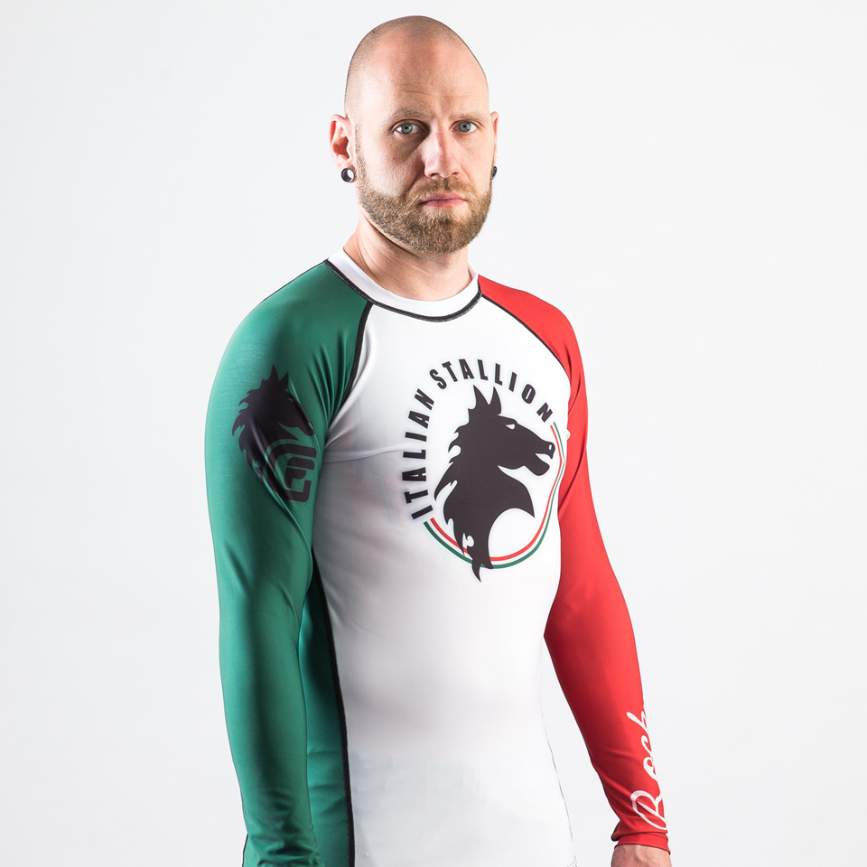 Fusion FG Rockly Italian Stallion BJJ Rashguard in Tricolor.  Italian Flag  now available at www.thejiujitsushop.com

Enjoy Free Shipping from The Jiu Jitsu Shop today