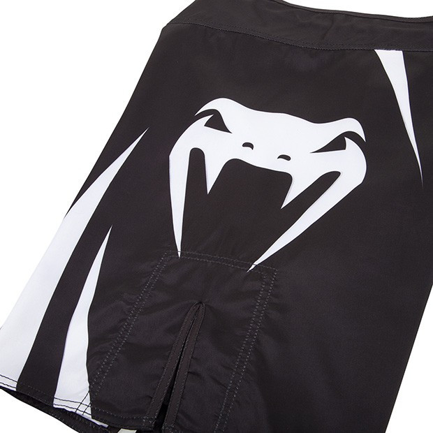 Venum challenger Fight Shorts black/white @ The Jiu Jitsu Shop