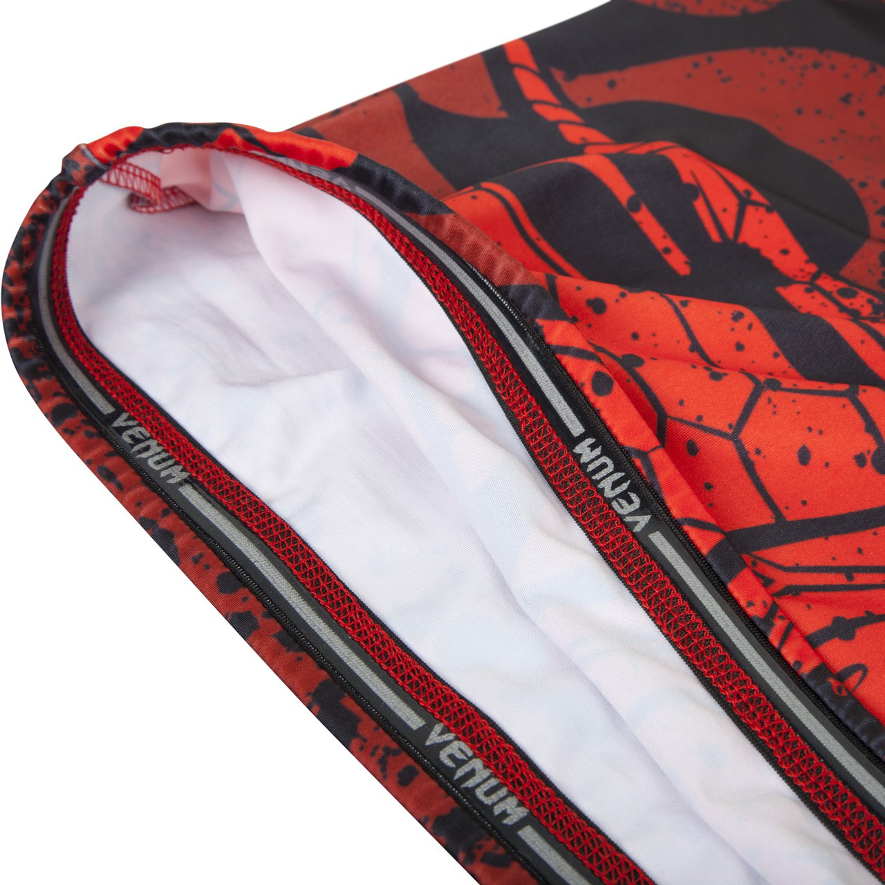 Venum Absolute Crimson Viper rashguard long sleeve.  The Jiu Jitsu Shop. www.thejiujitsushop.com 

Beautiful design with collaboration with Leandro Lo.  Long sleeve viper design.