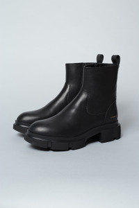 Copenhagen Studios Sleek and Shiny Leather Boots