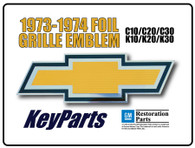 This foil grille emblem fits 1973-74 Chevrolet trucks, Blazers and Suburbans.