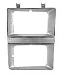 This passengers side chrome/silver headlight bezel fits 1981-82 Chevrolet and GMC Pickup Trucks with dual headlights.