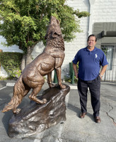 Life Size Heroic Howling Wolf Bronze