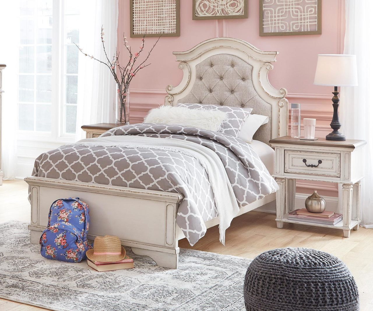 twin size girl bed