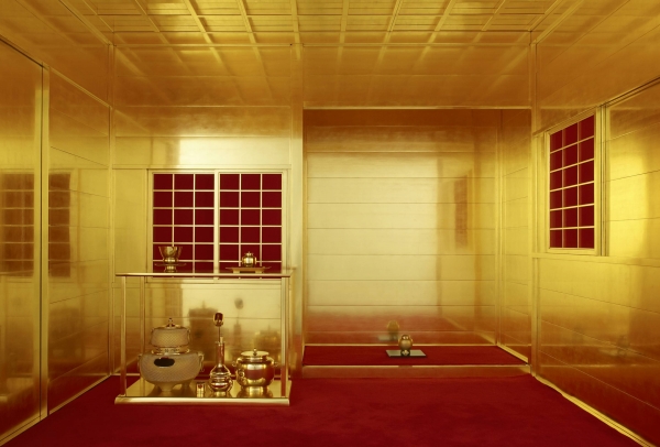hodeyoshi's golden tea room
