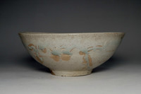 sale: Vintage Japanese Glazed Pottery Bowl in Tokoname Ware