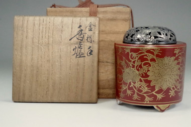 sale: Eiraku Zengoro 'kinrande koro' porcelain incense burner 