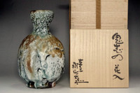 sale: Tsukinaga Nahiko 'oni shino hanaire' glazed vase