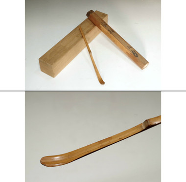 sale: 6th Omote-senke Kakkaku-sai (1678-1730) Antique bamboo tea scoop