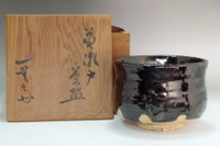 sale: Kato Tokuro (1896-1985) Seto-guro tea bowl "Kokeshimizu"