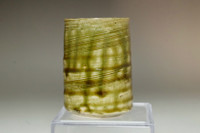 sale: Suzuki Goro (1941- ) Olive green pottery small tumbler