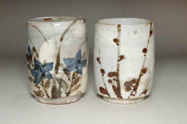 sale:  Arakawa Toyozo (1894-1985) Vintage painted pottery teacups