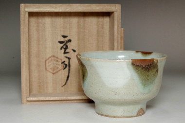 sale: Hamada Shoji (1894-1978) Vintage pottery cup