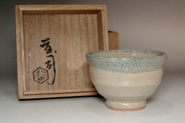 sale: Hamada Shoji (1894-1978) Vintage Mongama mark pottery cup