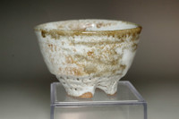 sale: Miwa Kyusetsu 11th (1910-2012) Vintage hagi pottery sake cup