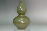 sale: Antique Chinese Jingdezhen porcelain bottle "Wanli era of the Ming dynasty"