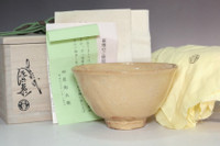 sale: Tahara Tobe 13th (1951- ) Vintage Hagi pottery teabowl 