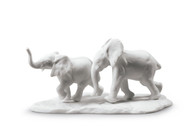  Following The Path Elephants Sculpture. White 01009297 / 9297 (3785901009297)