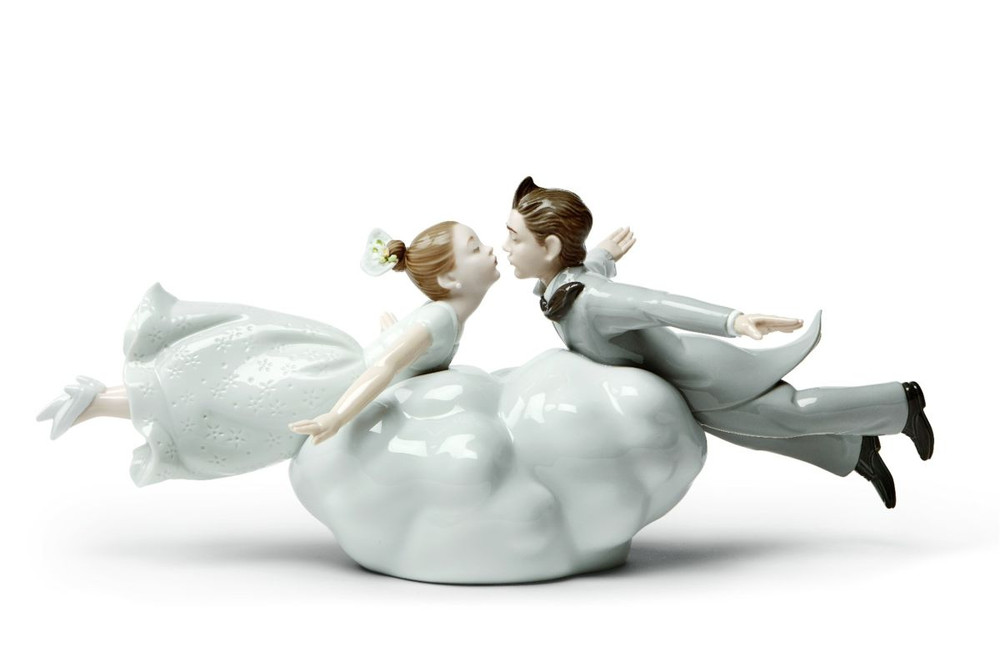 LLADRÓ Riding with You Couple Figurine Porcelain Bride and Groom Figure. 